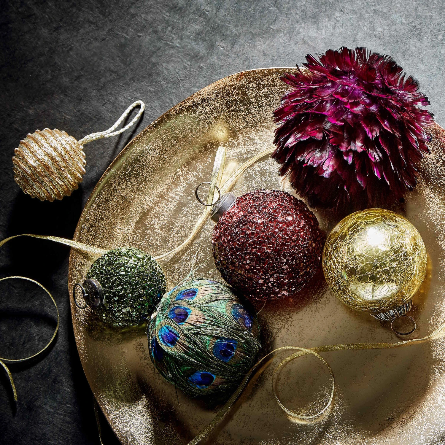 Deko-Teller Organisch Ø32cm BANQUET In Bronze 2 Deko-Teller Organisch Ø32cm BANQUET In Bronze – Bild 2