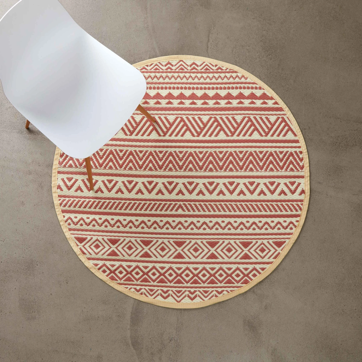 In- & Outdoor-Teppich Streifen Ø118cm COLOUR CLASH In Hellrot-Creme 2 In- & Outdoor-Teppich Streifen Ø118cm COLOUR CLASH In Hellrot-Creme – Bild 2