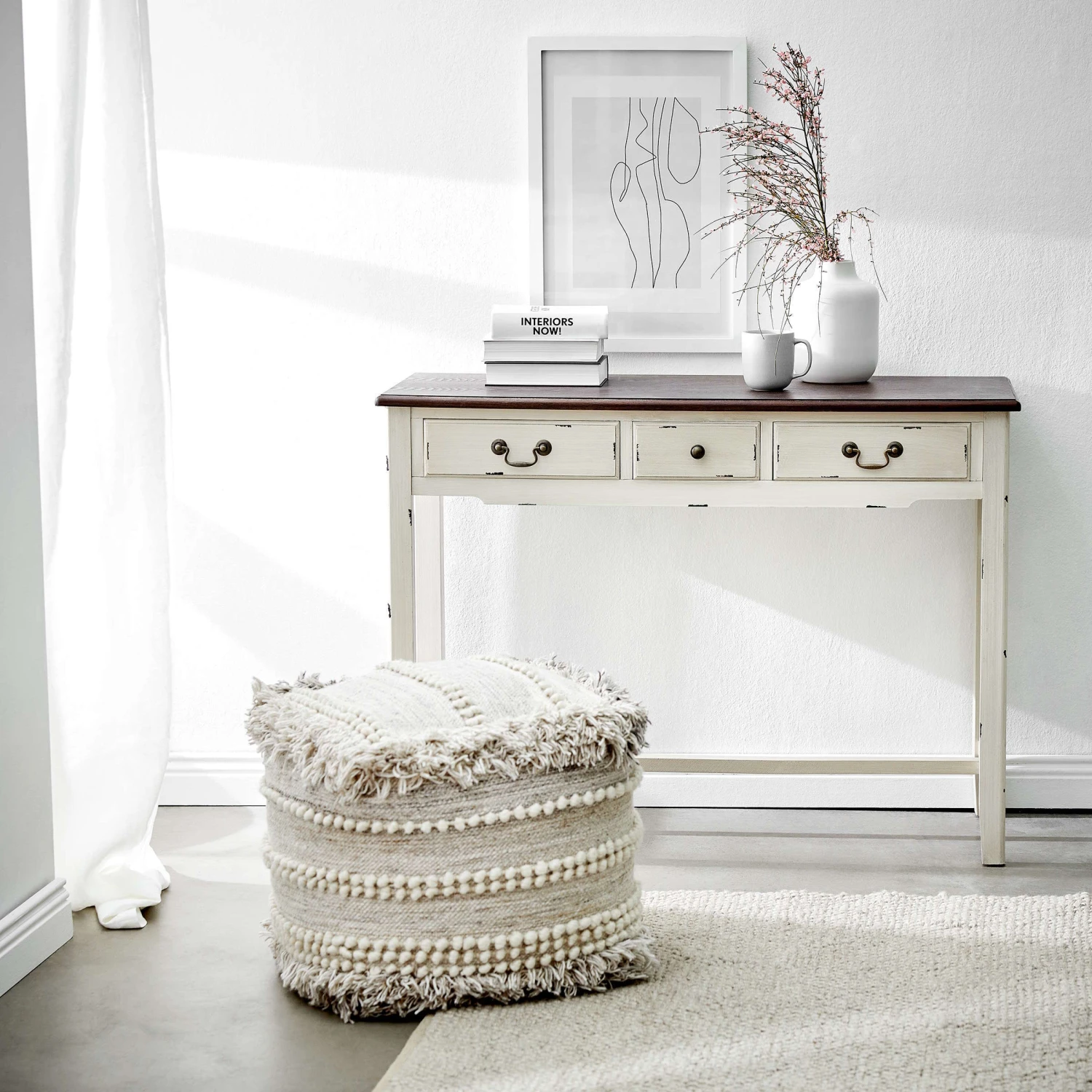 Konsolentisch Mit 3 Schubladen CABOTT COVE In Creme-Braun 2 Konsolentisch Mit 3 Schubladen CABOTT COVE In Creme-Braun – Bild 2