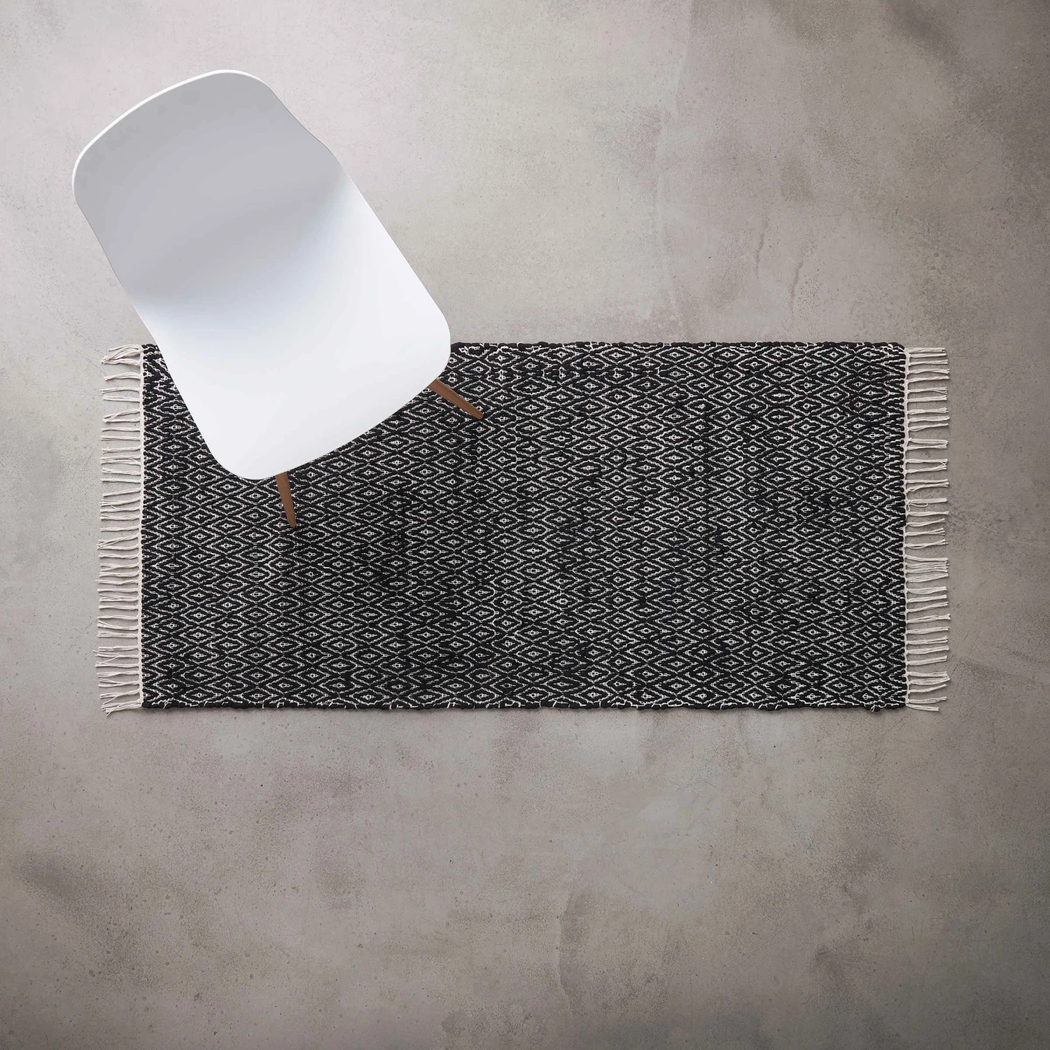 Läufer Rauten L 140 X B 70cm ETHNO LODGE In Schwarz-Natur 2 Läufer Rauten L 140 X B 70cm ETHNO LODGE In Schwarz-Natur – Bild 2