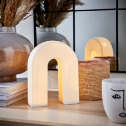 LED Lichterbogen Höhe 20cm RAINBOW In Weiß 9 LED Lichterbogen Höhe 20cm RAINBOW In Weiß -Butlers butlers led lichterbogen hohe 20cm rainbow in weiss 2