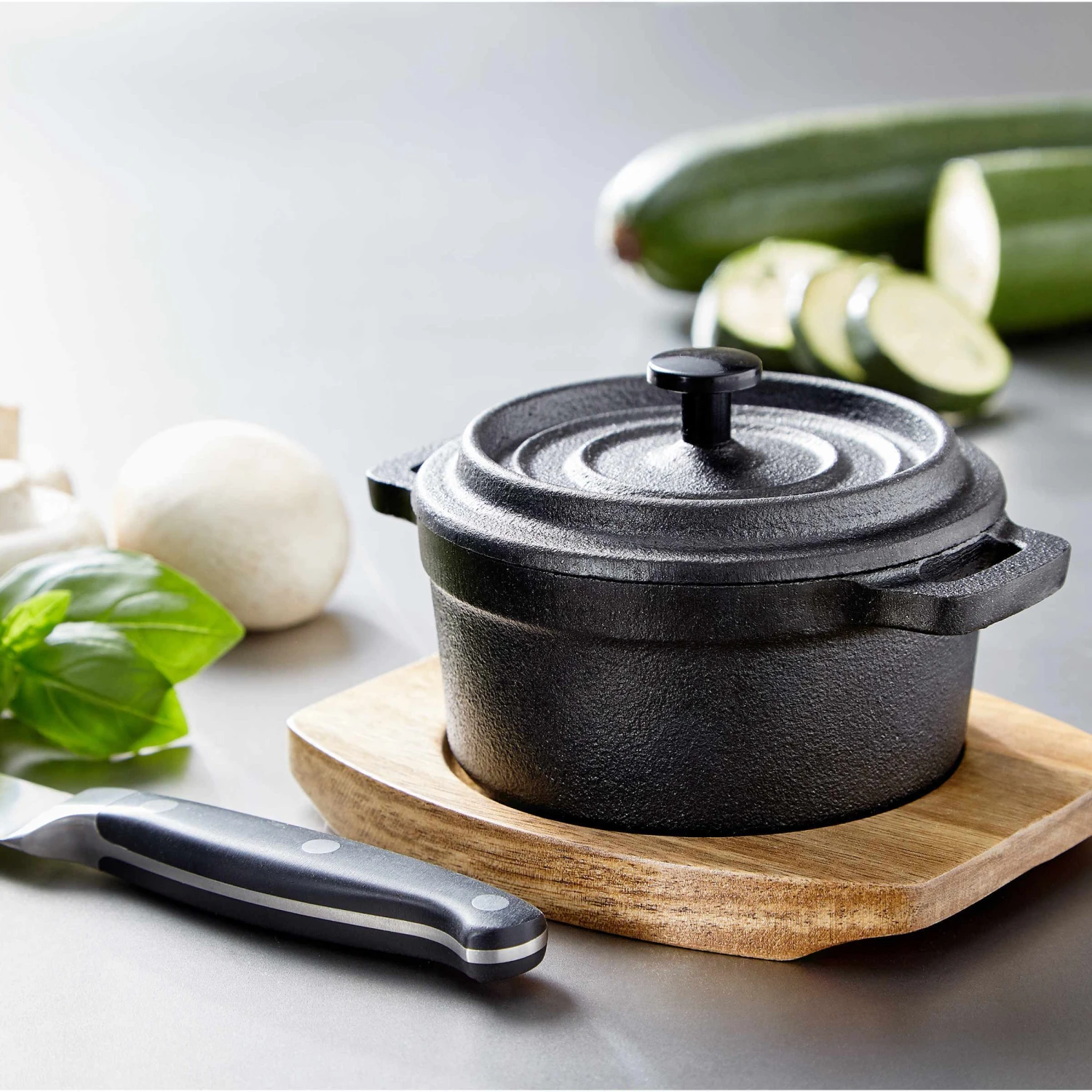 Mini-Serviertopf Mit Holzuntersetzer L 14 X B 11cm HOT IRON In Schwarz 2 Mini-Serviertopf Mit Holzuntersetzer L 14 X B 11cm HOT IRON In Schwarz – Bild 2