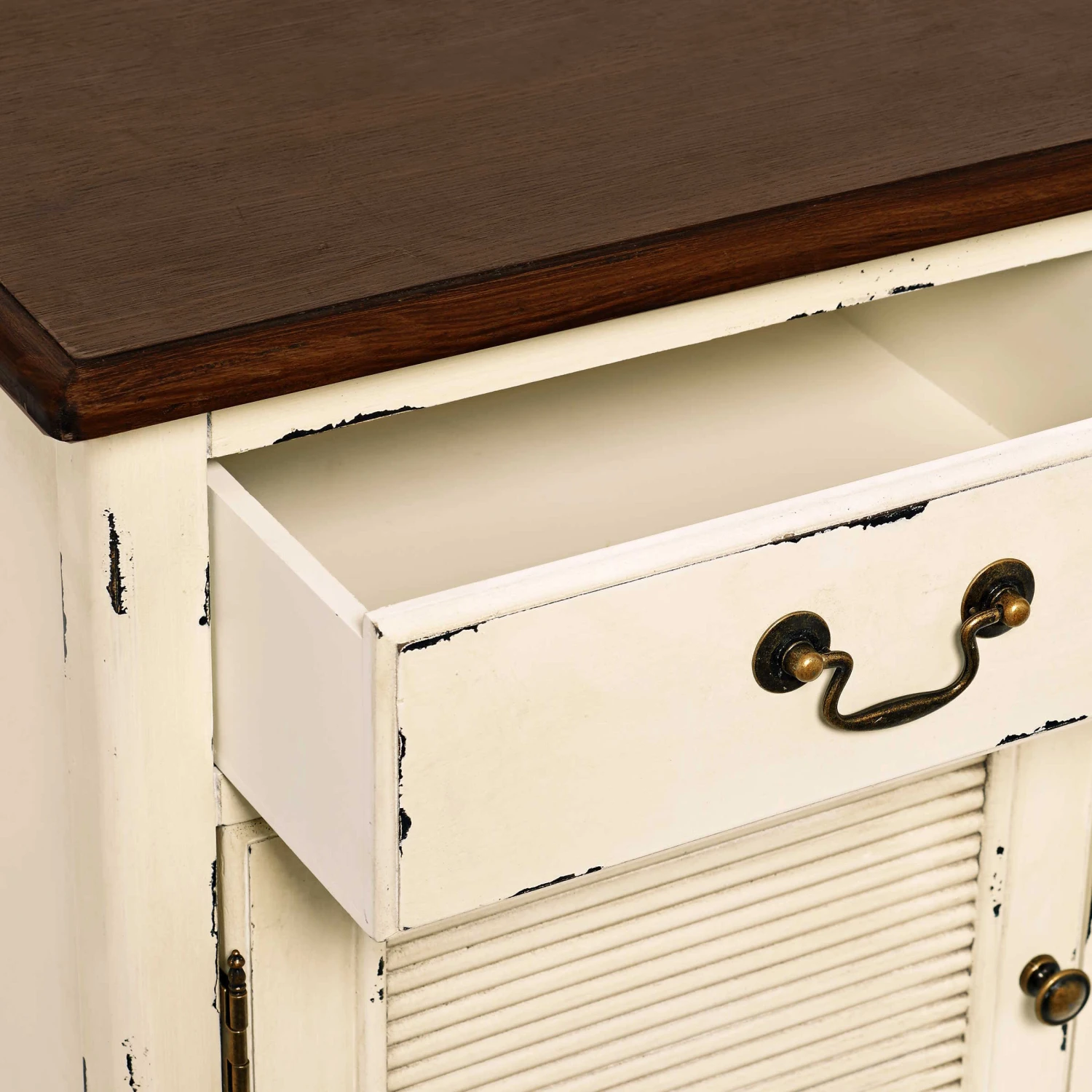 Nachttisch CABOTT COVE In Creme-Braun 10 Nachttisch CABOTT COVE In Creme-Braun – Bild 10