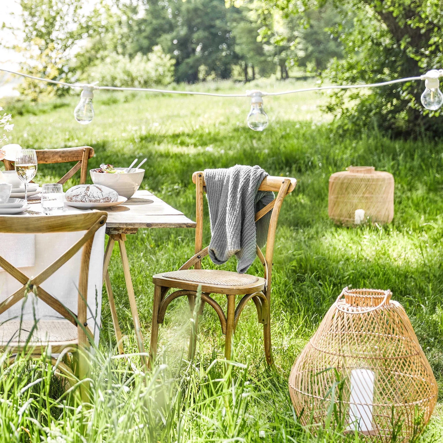 Outdoor-Lichterkette Mit 10 Glühbirnen Und Stecker BULB LIGHTS In Creme 6 Outdoor-Lichterkette Mit 10 Glühbirnen Und Stecker BULB LIGHTS In Creme – Bild 6