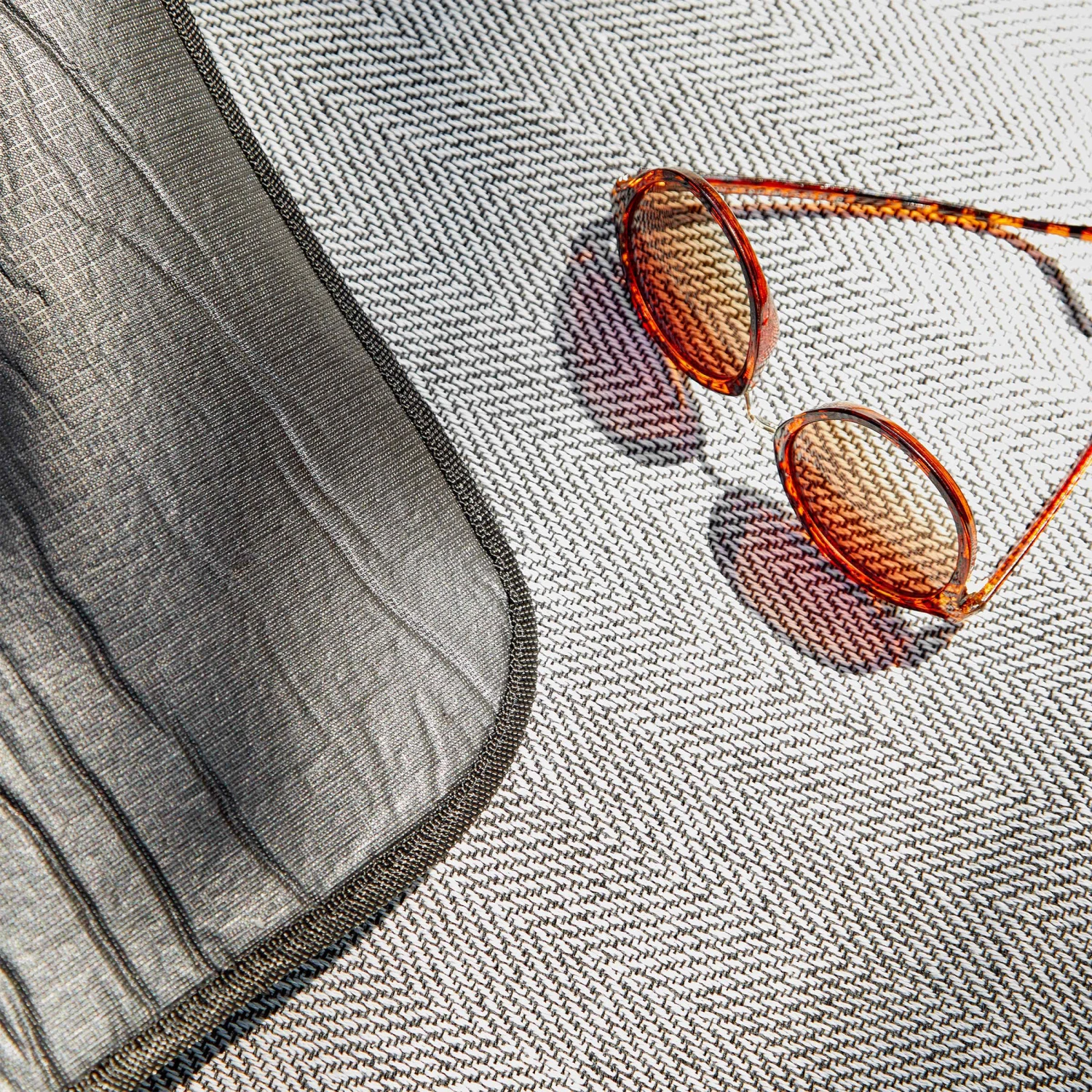 Picknickdecke L 150 X B 200cm WANDERLUST In Schwarz-Weiß 5 Picknickdecke L 150 X B 200cm WANDERLUST In Schwarz-Weiß – Bild 5