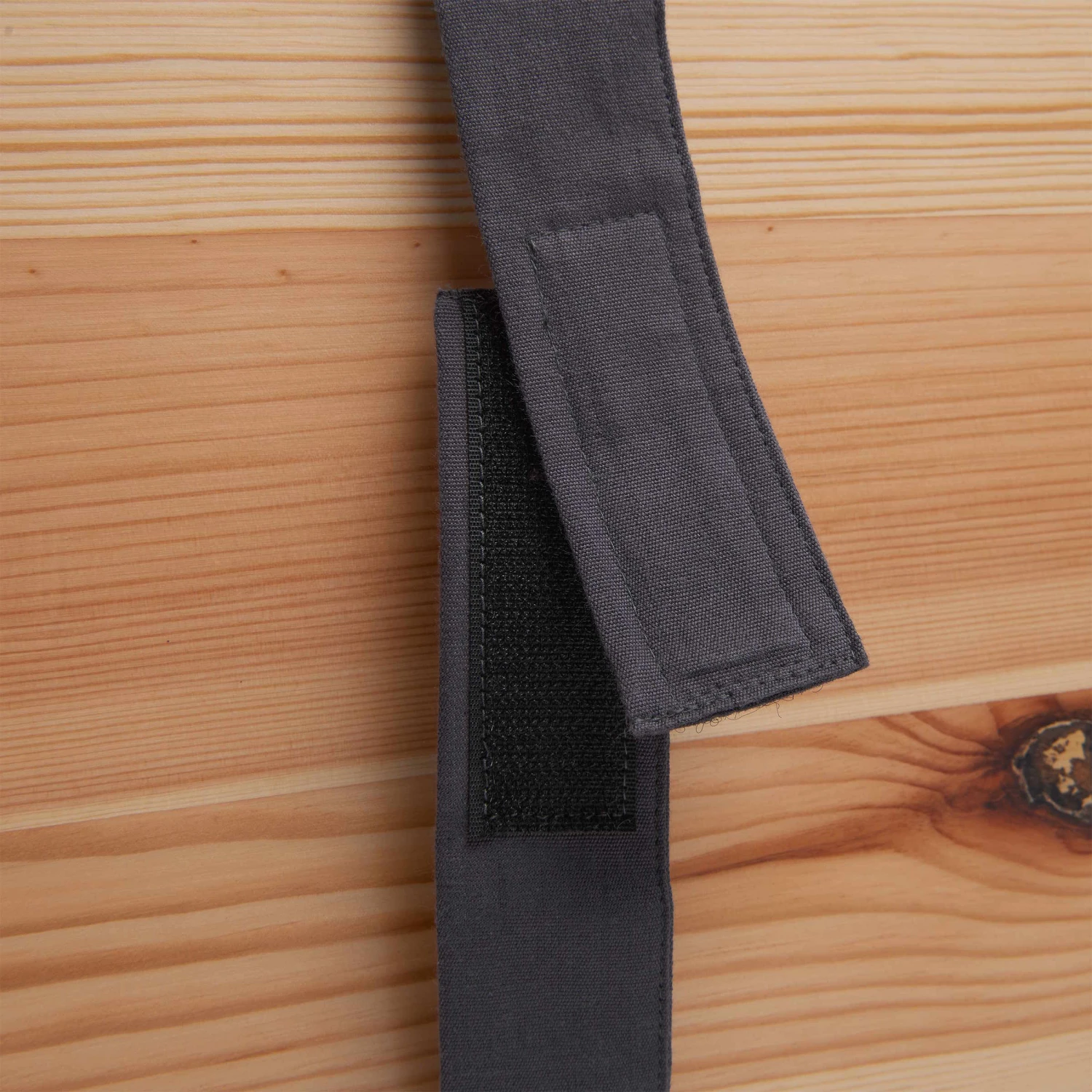 Sitzkissen Mit Klettverschluss L 36 X B 25cm SOLID In Anthrazit 7 Sitzkissen Mit Klettverschluss L 36 X B 25cm SOLID In Anthrazit – Bild 7