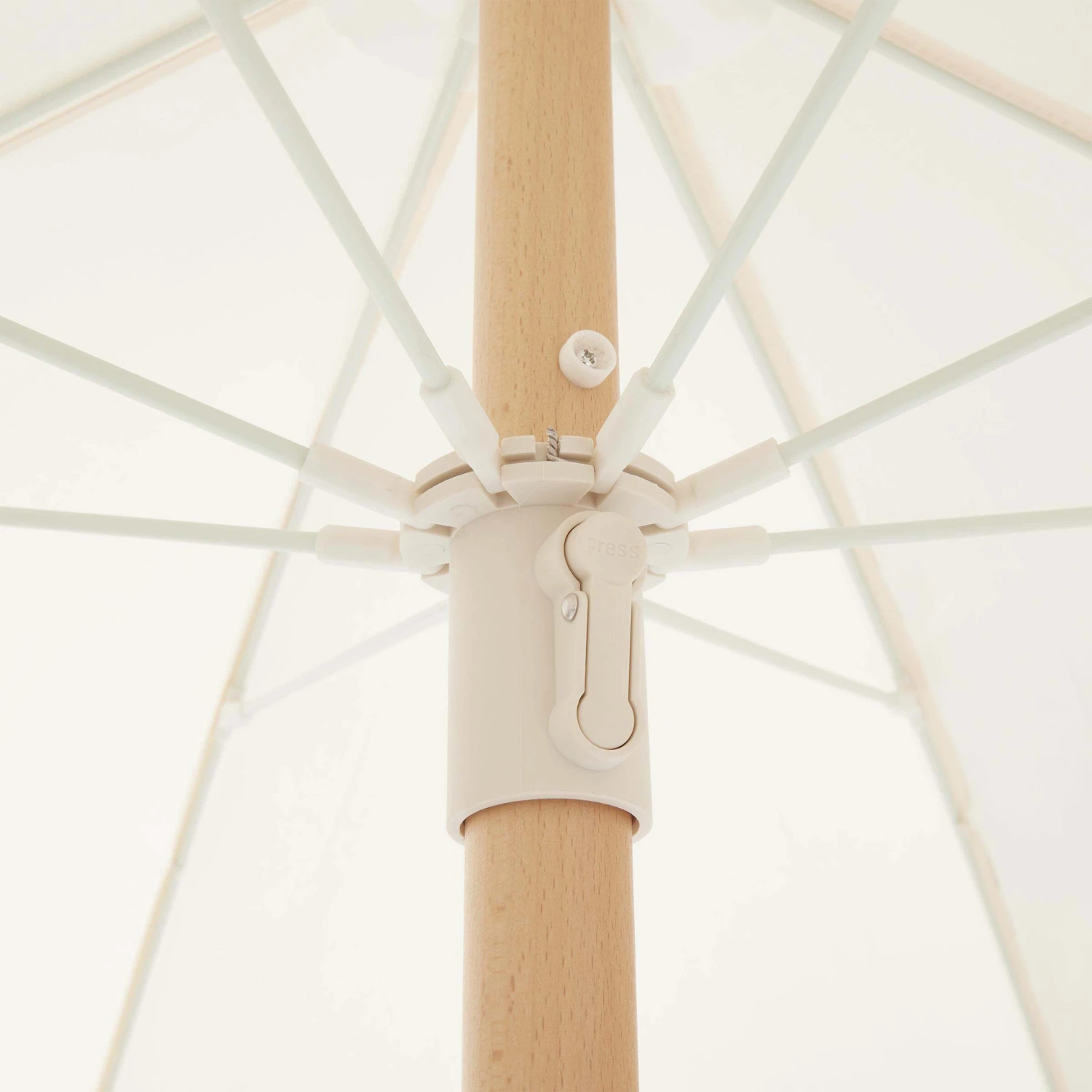 Strandschirm Mit Fransen Ø180cm BOHO LOUNGE In Creme 5 Strandschirm Mit Fransen Ø180cm BOHO LOUNGE In Creme – Bild 5