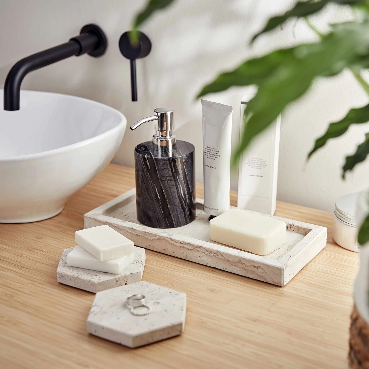 Tablett L 30 X B 13cm TRAVERTINE In Beige 2 Tablett L 30 X B 13cm TRAVERTINE In Beige – Bild 2